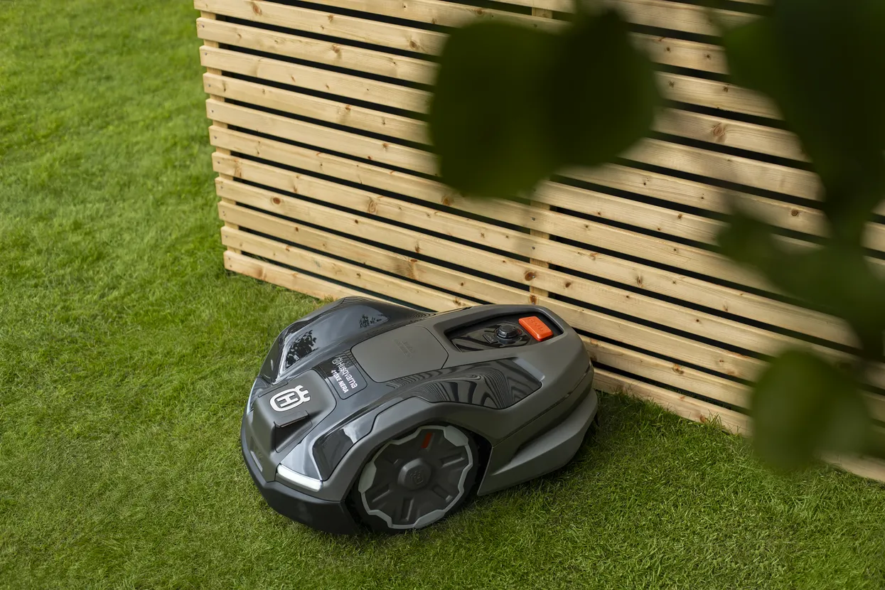 Robotická sekačka Husqvarna Automower 410XE NERA 