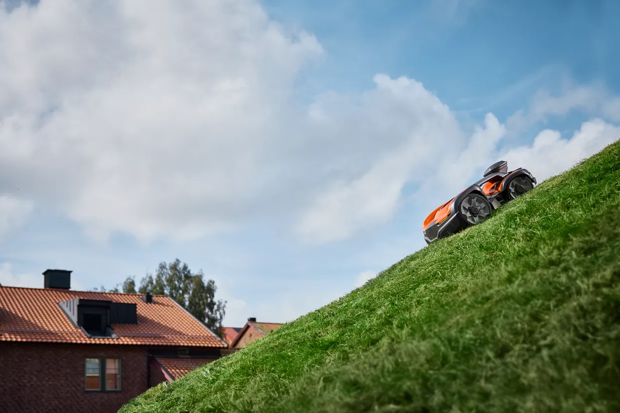 Robotická sekačka Husqvarna Automower 535 AWD EPOS