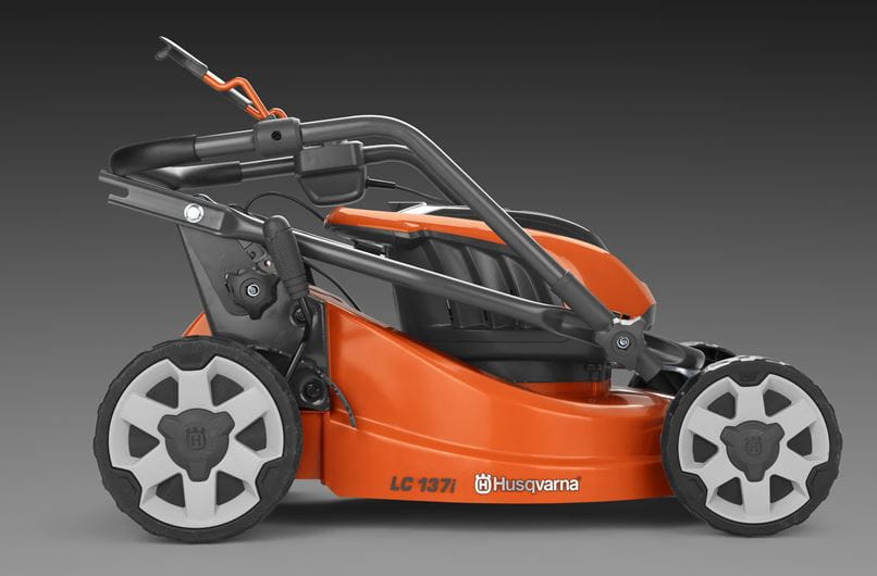 Sekačka Husqvarna LC 137i KIT